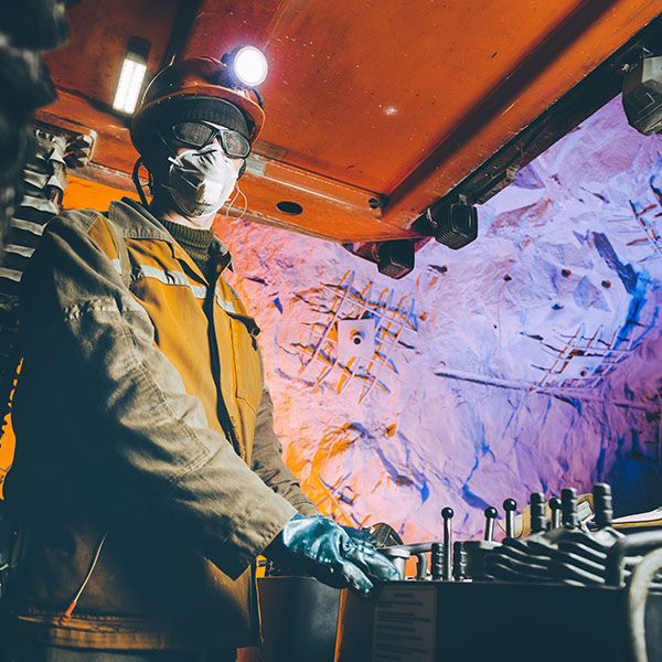 underground_mining_operator